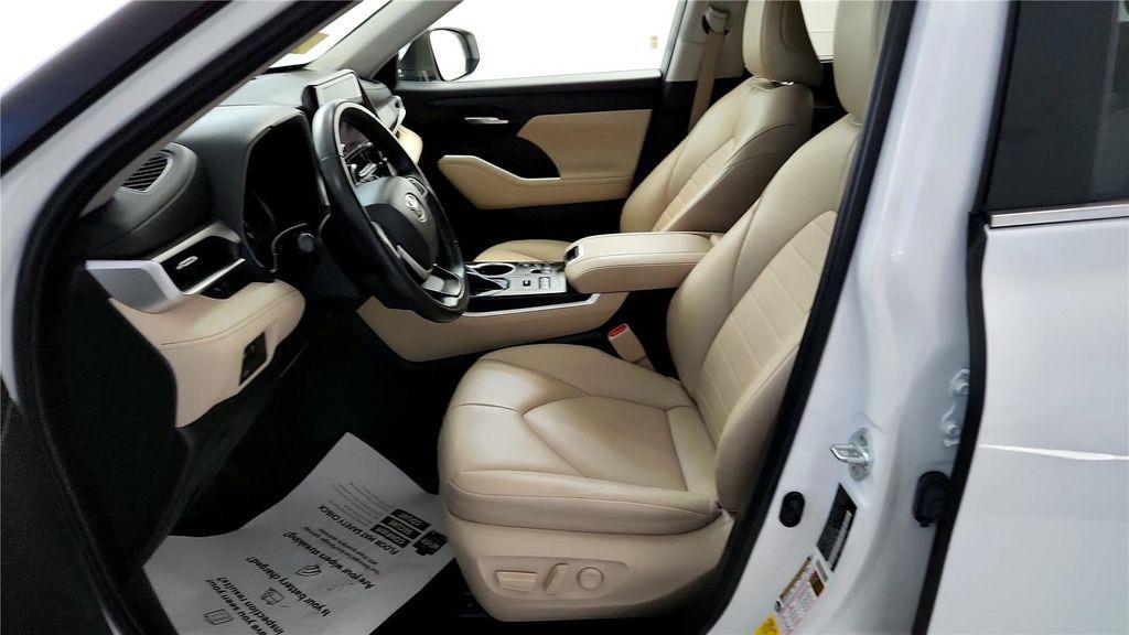 used 2023 Toyota Highlander car, priced at $36,485