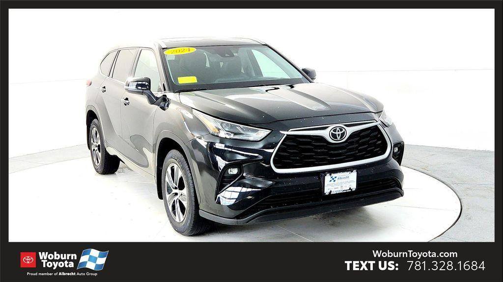used 2024 Toyota Highlander car, priced at $39,485