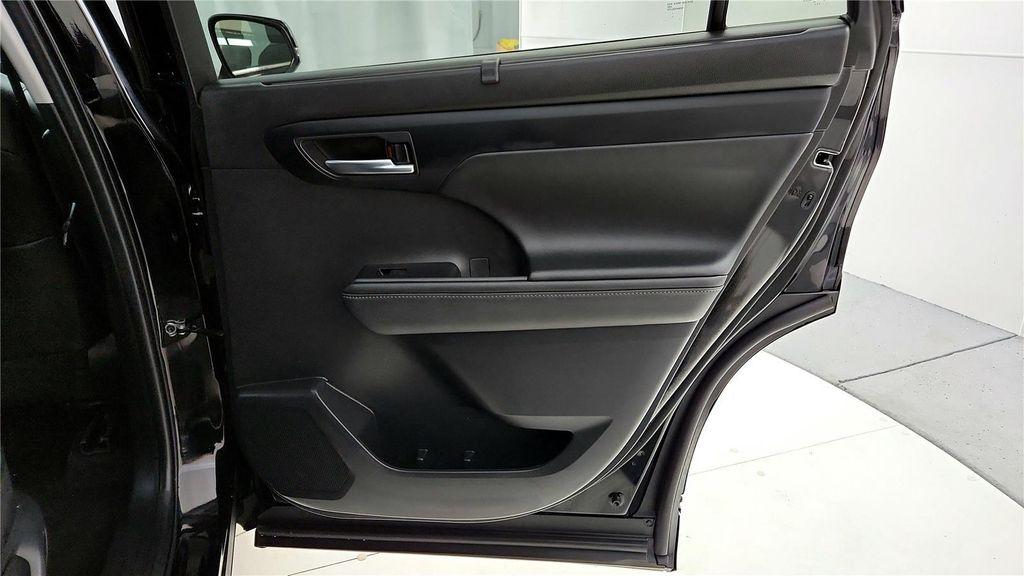 used 2024 Toyota Highlander car, priced at $39,485