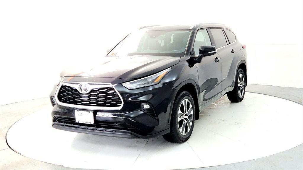 used 2024 Toyota Highlander car, priced at $39,485