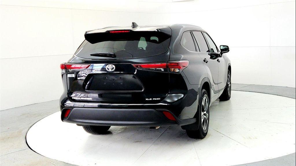 used 2024 Toyota Highlander car, priced at $39,485