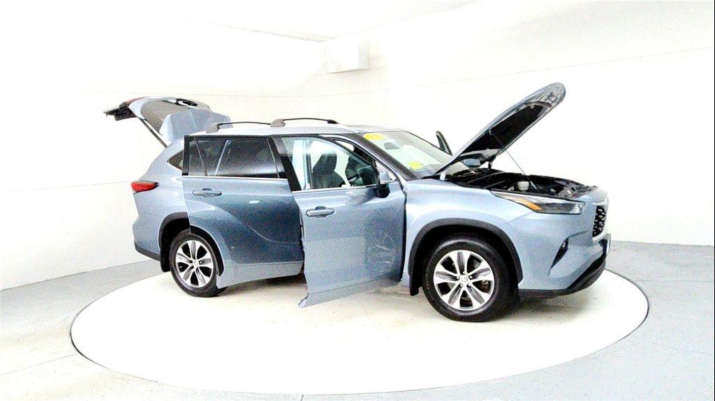 used 2022 Toyota Highlander car, priced at $33,695