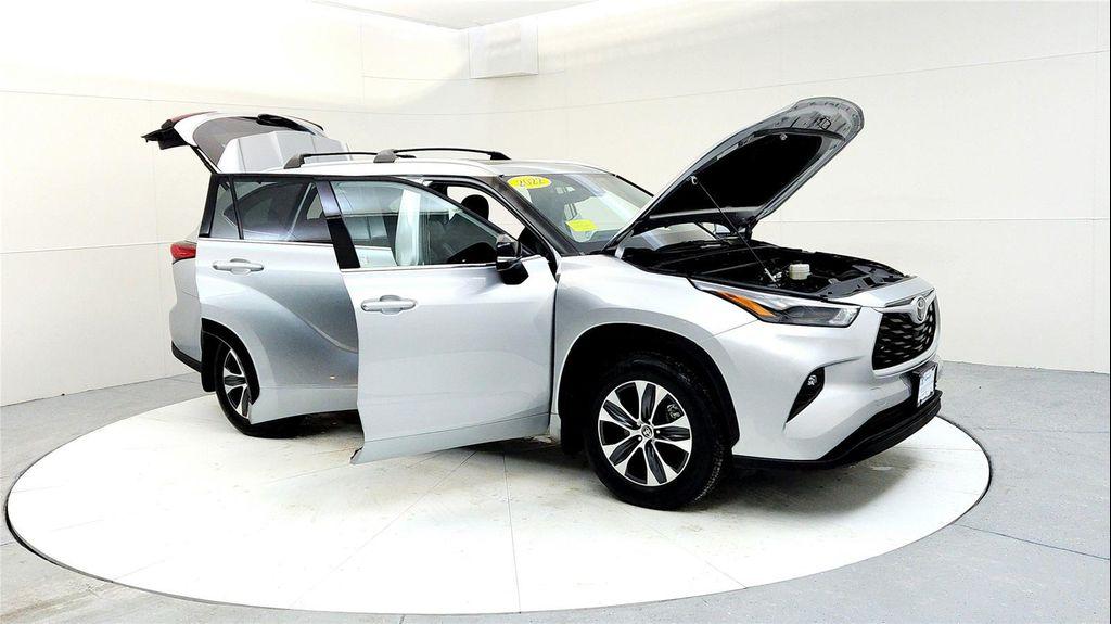 used 2022 Toyota Highlander car, priced at $38,985