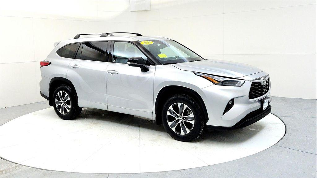 used 2022 Toyota Highlander car, priced at $38,985