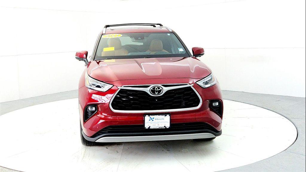 used 2023 Toyota Highlander car, priced at $42,985