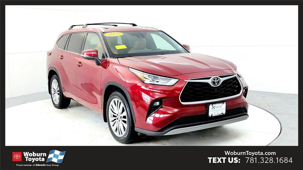 used 2023 Toyota Highlander car, priced at $42,985