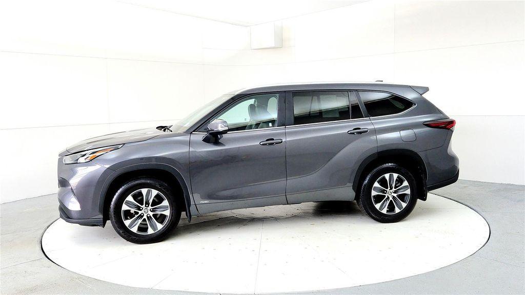 used 2024 Toyota Highlander Hybrid car, priced at $46,985