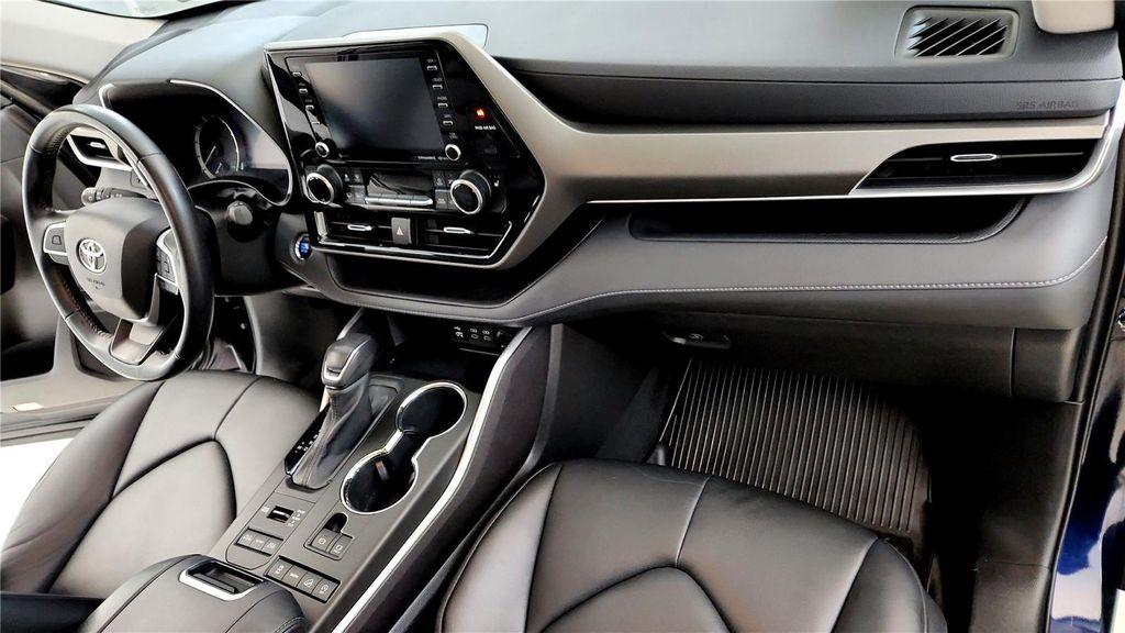 used 2022 Toyota Highlander car, priced at $34,595