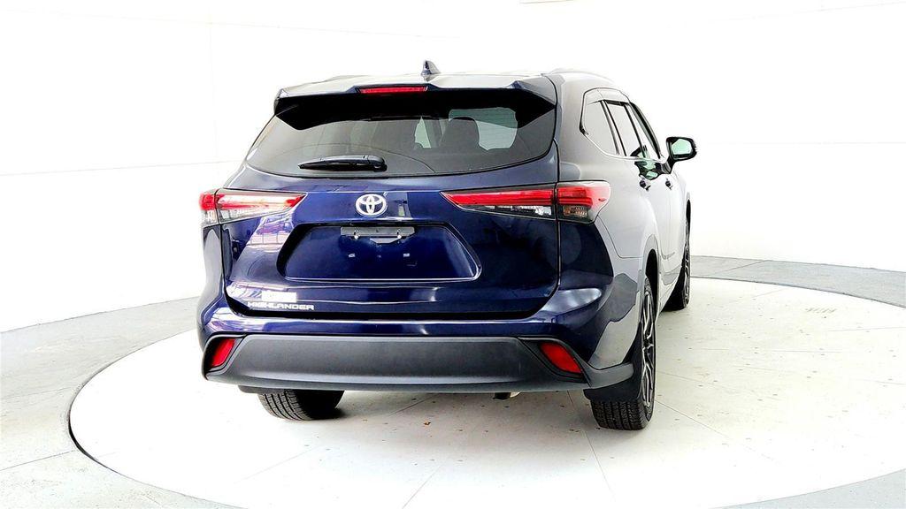 used 2022 Toyota Highlander car, priced at $34,595