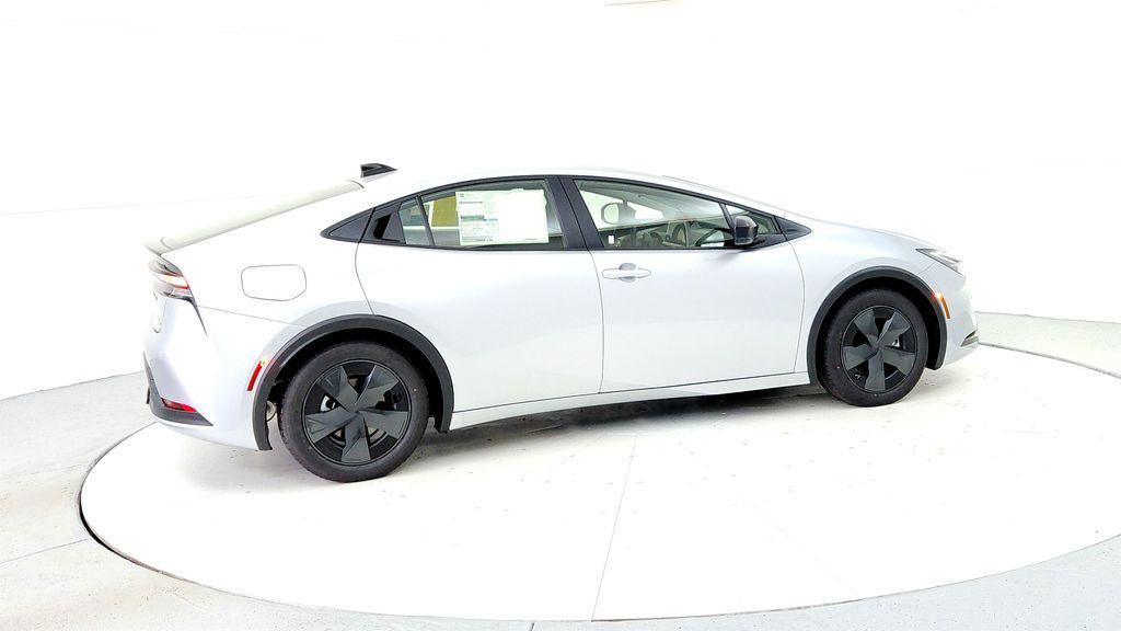 new 2026 Toyota Prius Plug-In Hybrid car, priced at $34,365