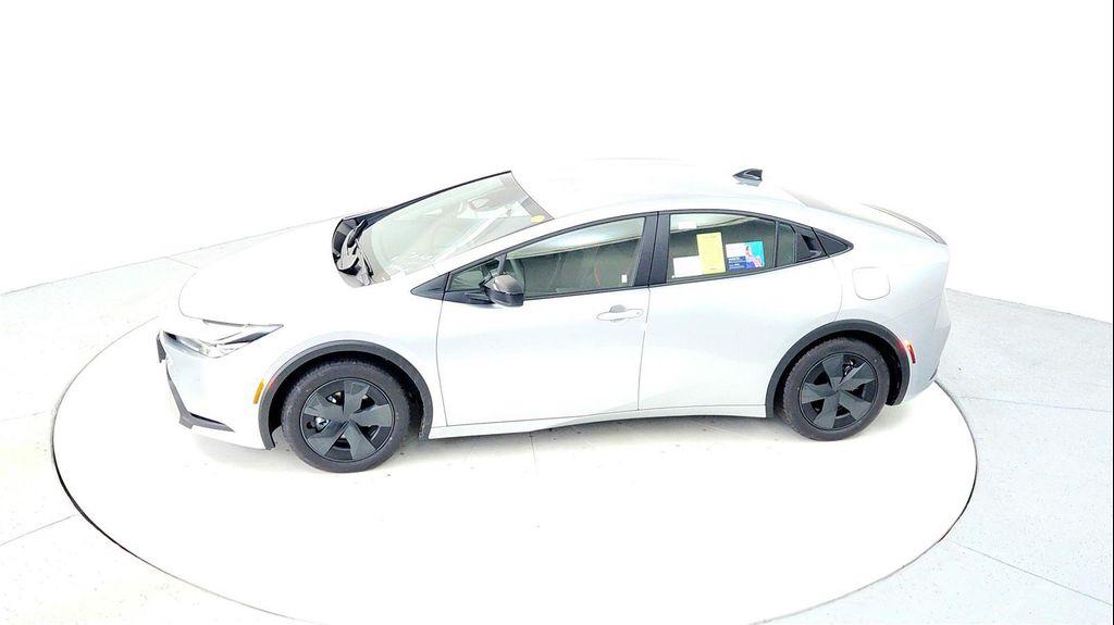 new 2026 Toyota Prius Plug-In Hybrid car, priced at $34,365