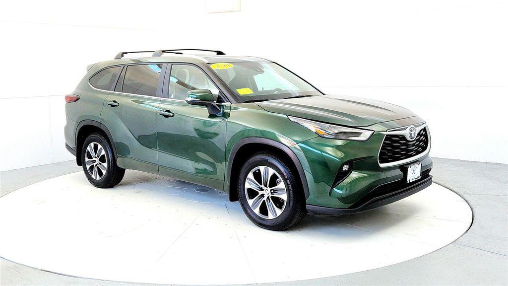 used 2024 Toyota Highlander car, priced at $42,985