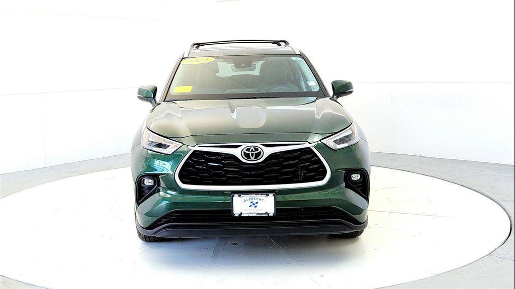 used 2024 Toyota Highlander car, priced at $42,985