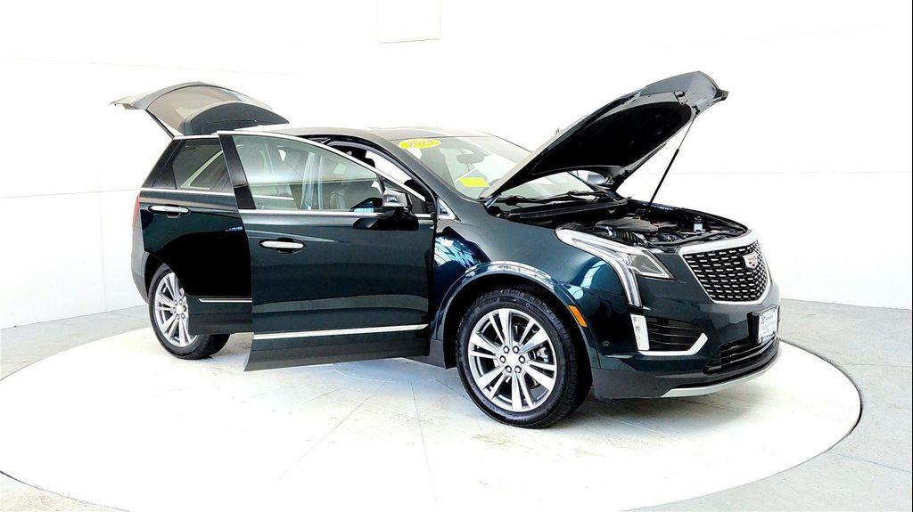 used 2024 Cadillac XT5 car, priced at $44,995