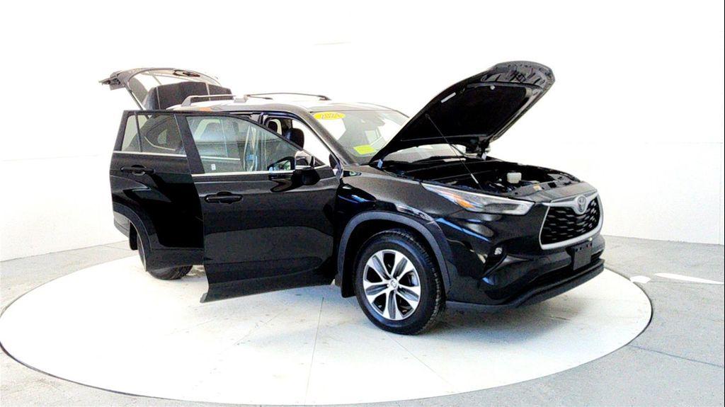 used 2024 Toyota Highlander car, priced at $38,485