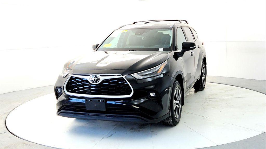 used 2024 Toyota Highlander car, priced at $38,485