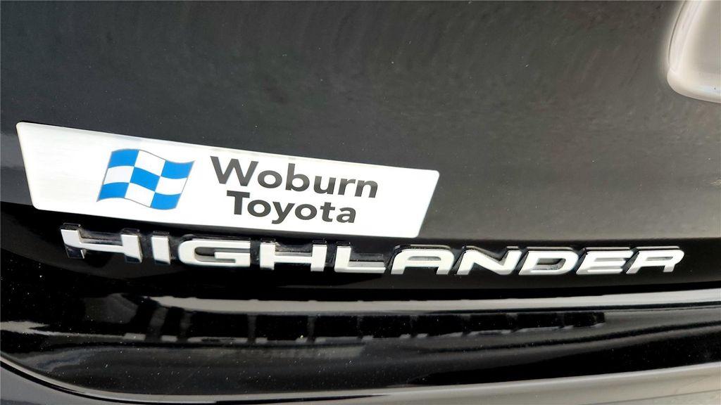 used 2024 Toyota Highlander car, priced at $38,485