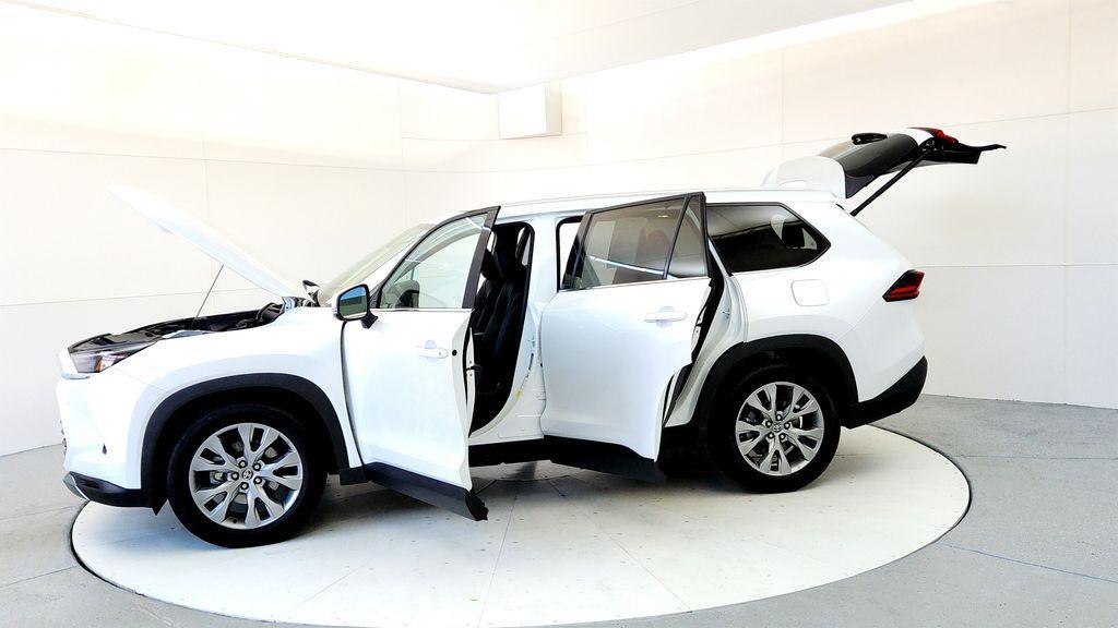 used 2025 Toyota Grand Highlander car, priced at $53,672