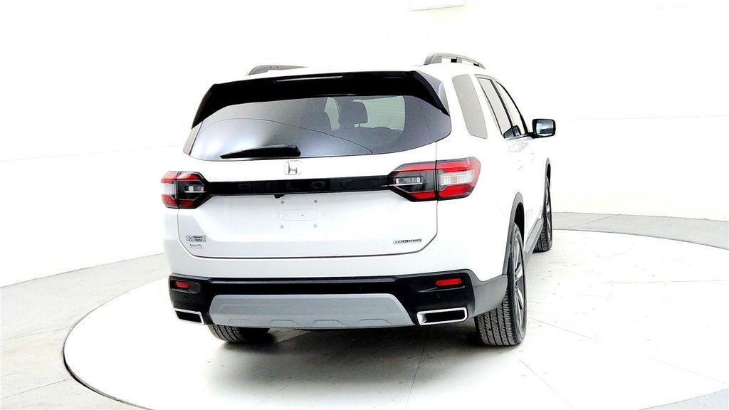 used 2023 Honda Pilot car, priced at $37,685