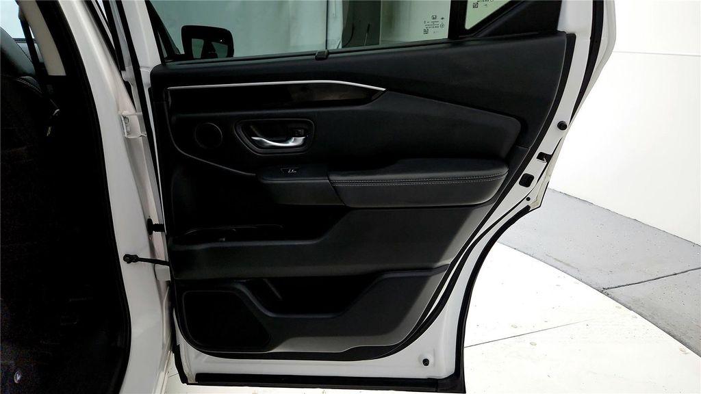 used 2023 Honda Pilot car, priced at $37,685