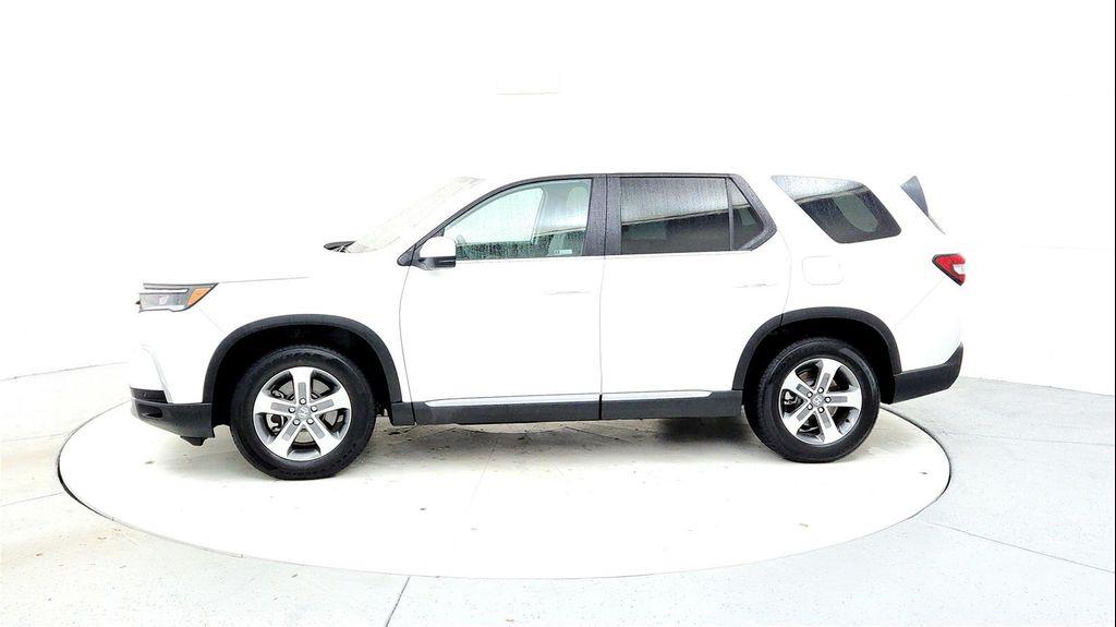 used 2025 Honda Pilot car, priced at $41,485