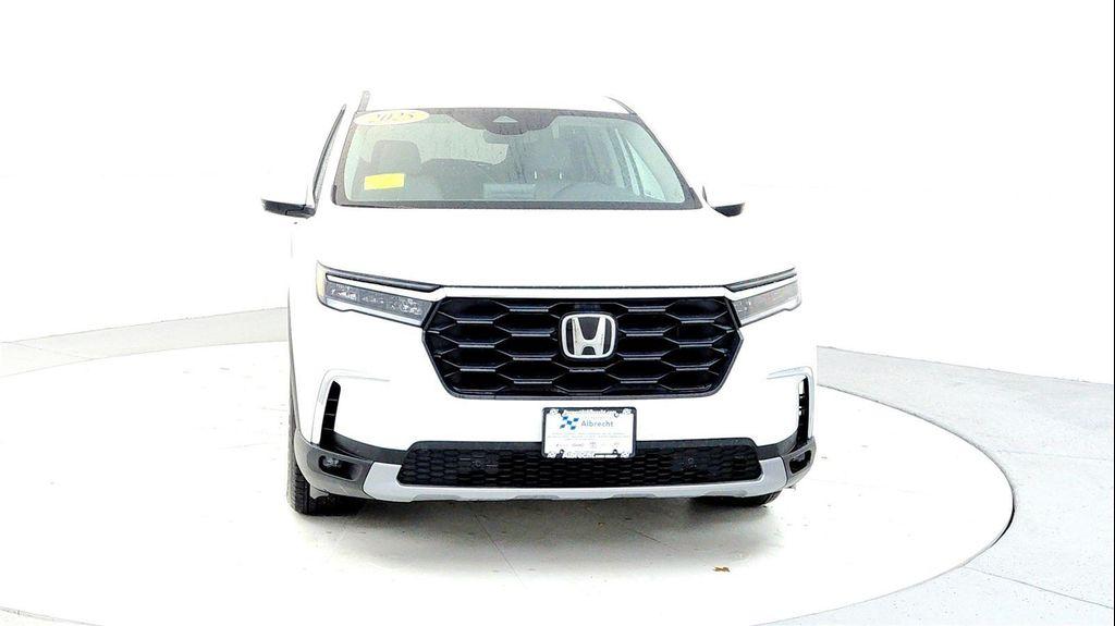 used 2025 Honda Pilot car, priced at $41,485