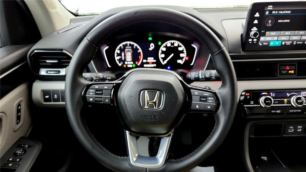 used 2025 Honda Pilot car, priced at $41,485