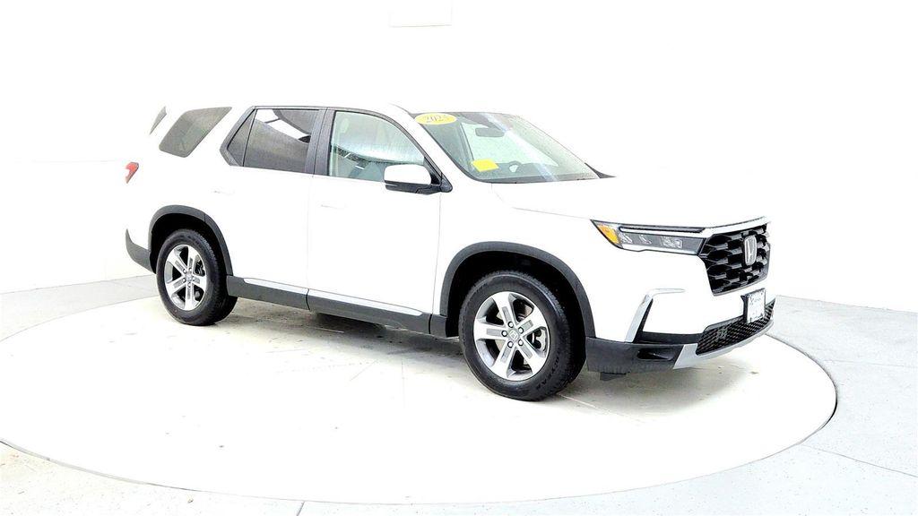 used 2025 Honda Pilot car, priced at $41,485