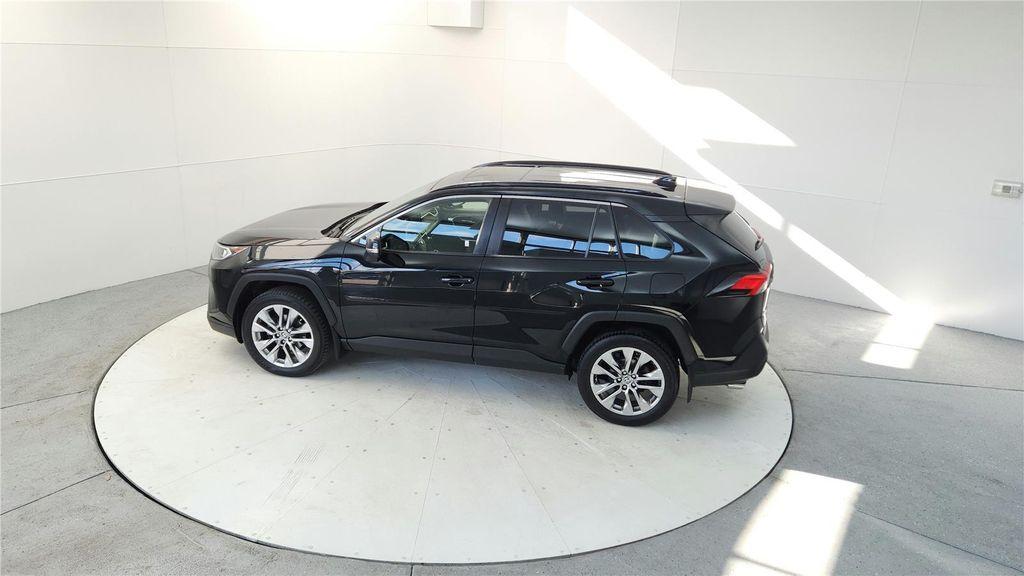 used 2020 Toyota RAV4 car, priced at $22,985