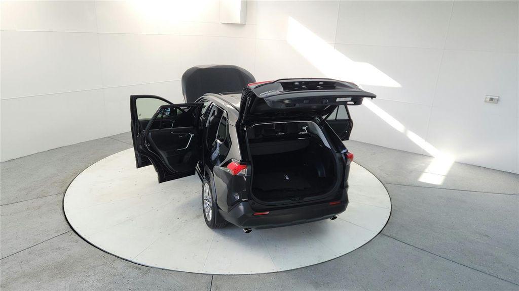 used 2020 Toyota RAV4 car, priced at $22,985