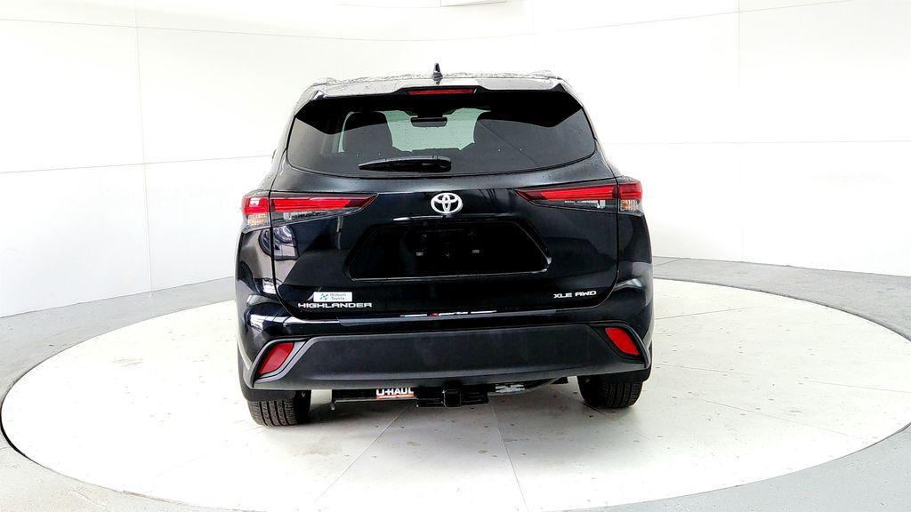 used 2024 Toyota Highlander car, priced at $42,044