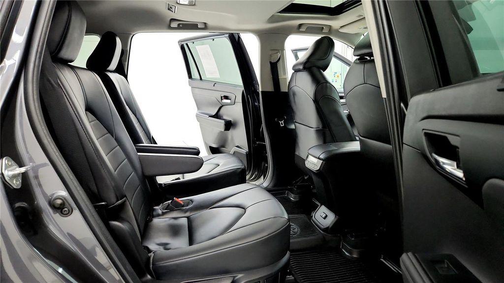 used 2023 Toyota Highlander car, priced at $36,985