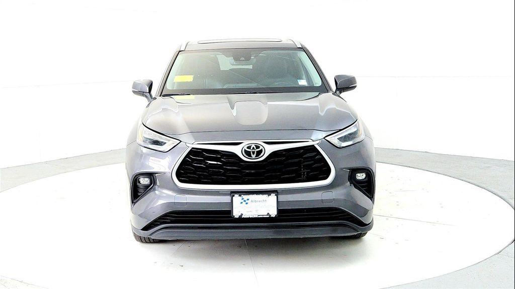 used 2023 Toyota Highlander car, priced at $36,985