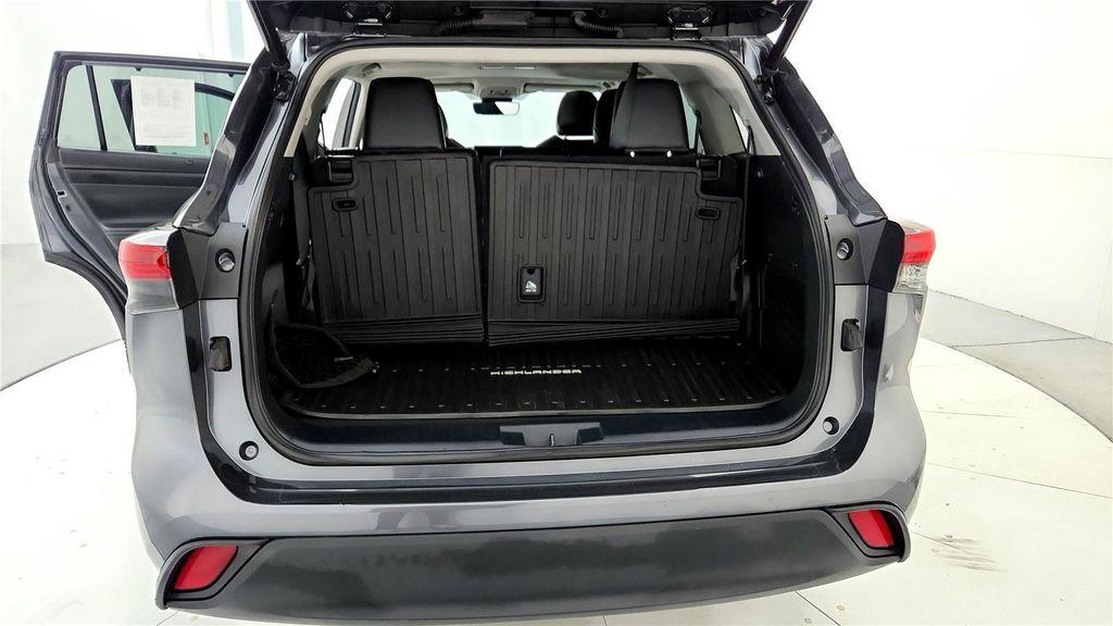 used 2023 Toyota Highlander car, priced at $36,985