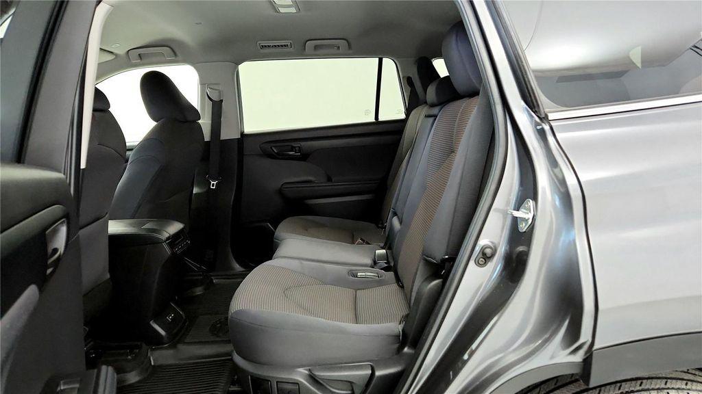 used 2023 Toyota Highlander car, priced at $31,750