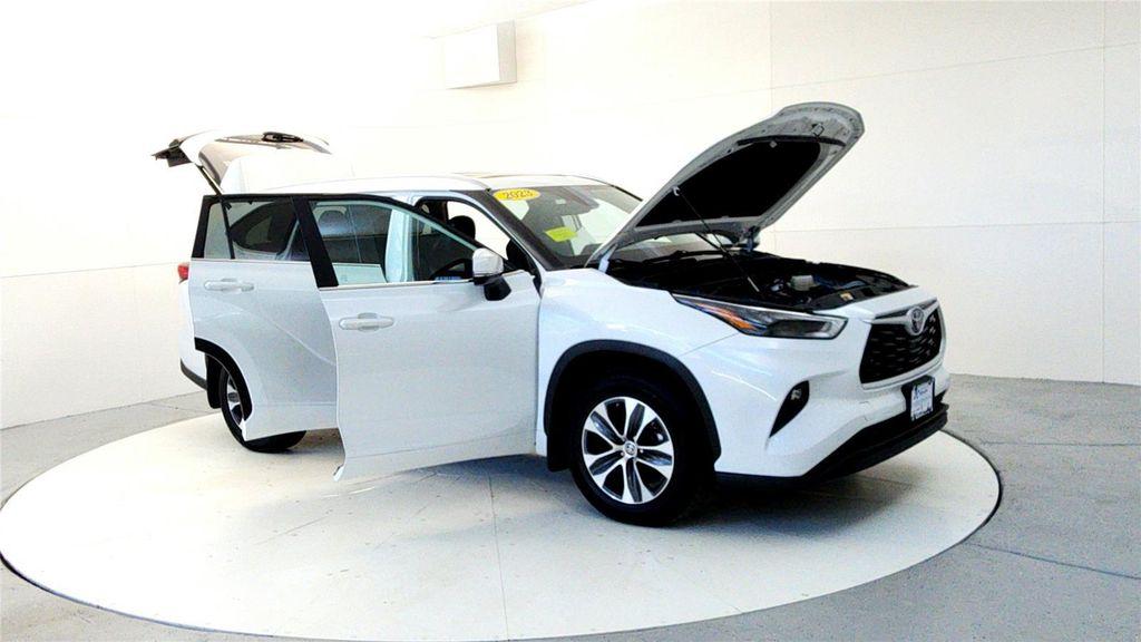 used 2023 Toyota Highlander car, priced at $33,685