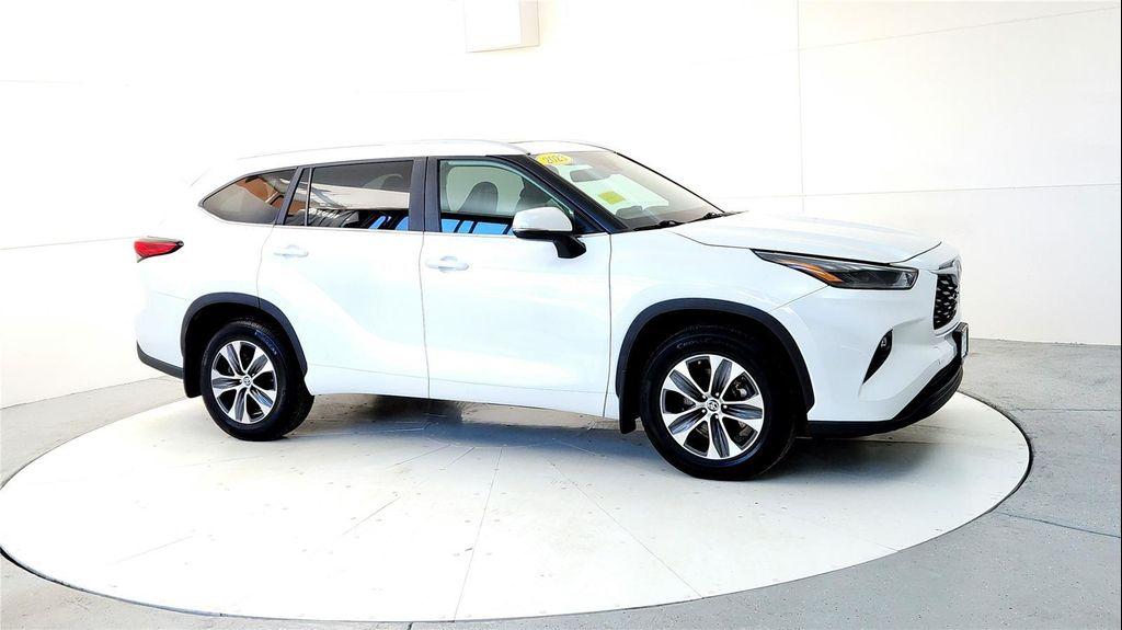 used 2023 Toyota Highlander car, priced at $33,685