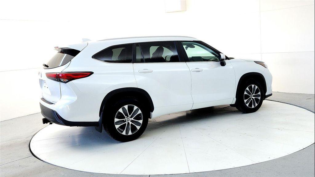 used 2023 Toyota Highlander car, priced at $33,685