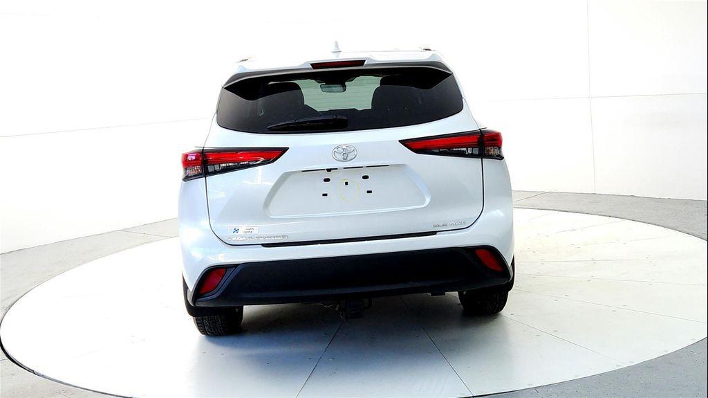 used 2023 Toyota Highlander car, priced at $33,685