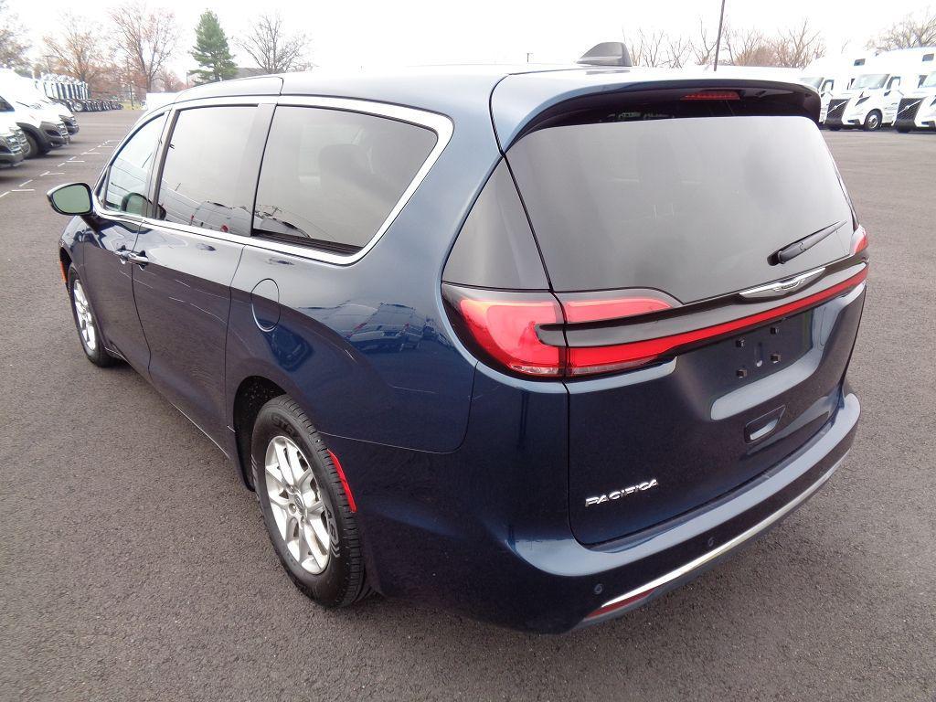 used 2024 Chrysler Pacifica car, priced at $26,490