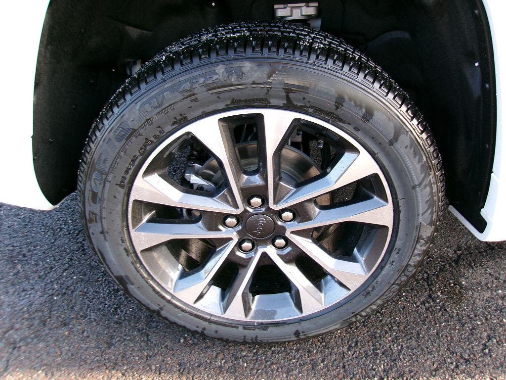 new 2025 Jeep Grand Cherokee car, priced at $55,343