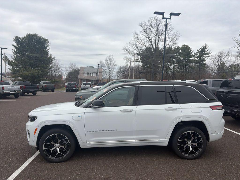 used 2022 Jeep Grand Cherokee 4xe car, priced at $36,490