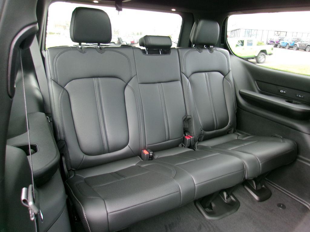 new 2026 Jeep Grand Wagoneer car, priced at $72,023