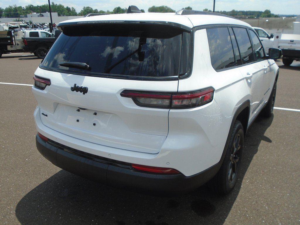 new 2025 Jeep Grand Cherokee L car, priced at $42,942