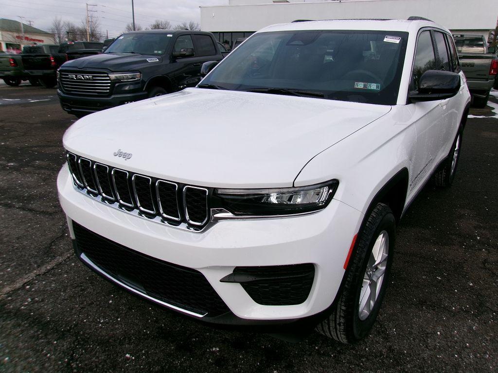 new 2025 Jeep Grand Cherokee car, priced at $42,284