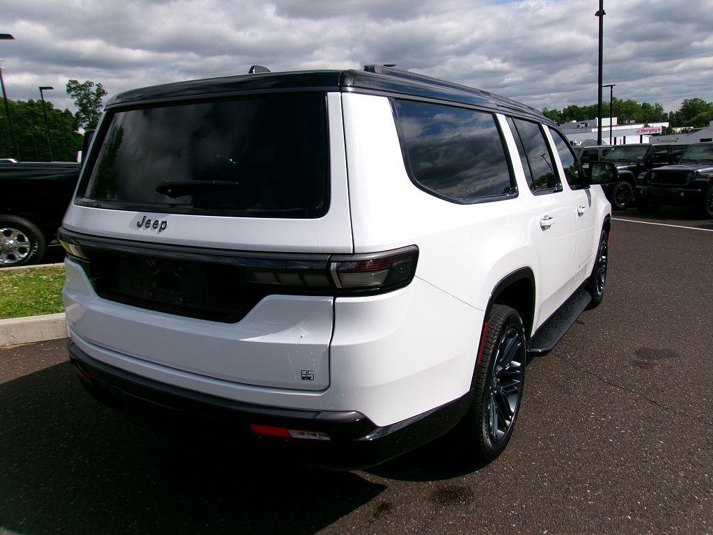 new 2026 Jeep Grand Wagoneer L car, priced at $78,375