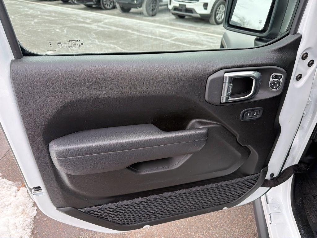 used 2025 Jeep Wrangler 4xe car, priced at $34,490