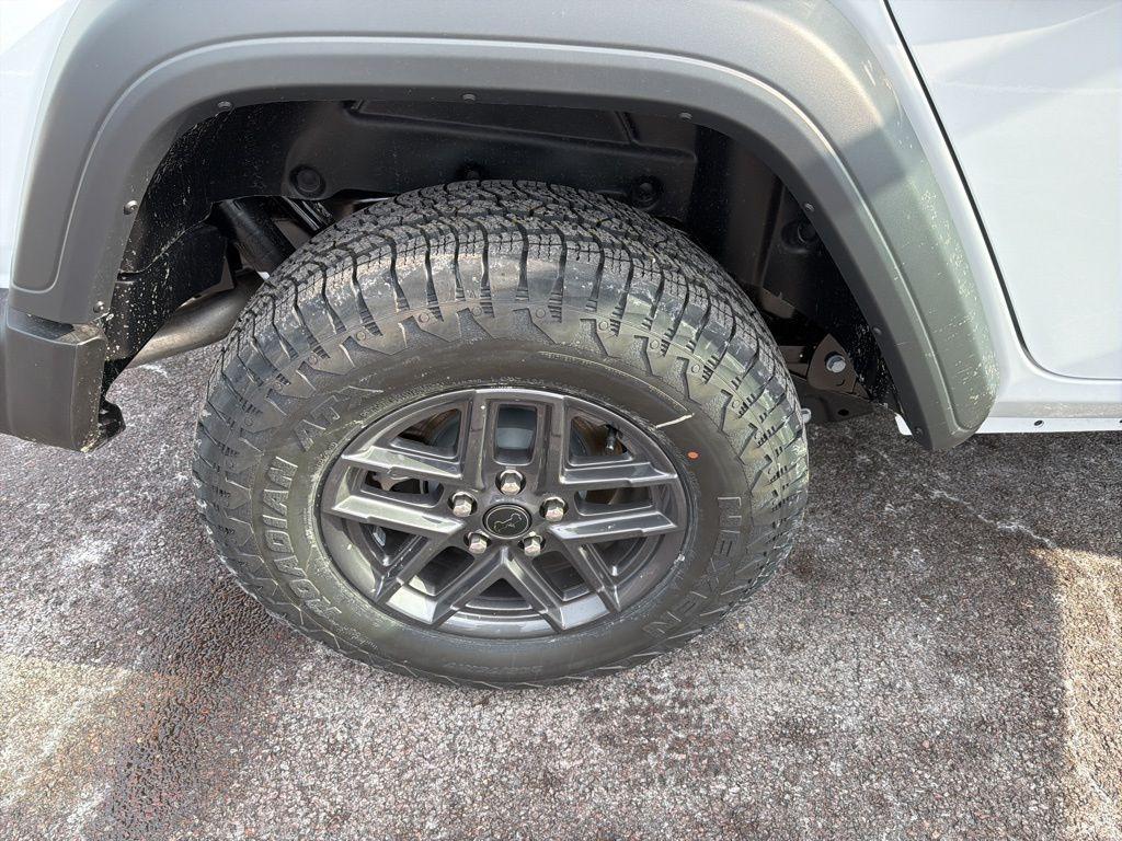 new 2026 Jeep Wrangler car, priced at $43,019