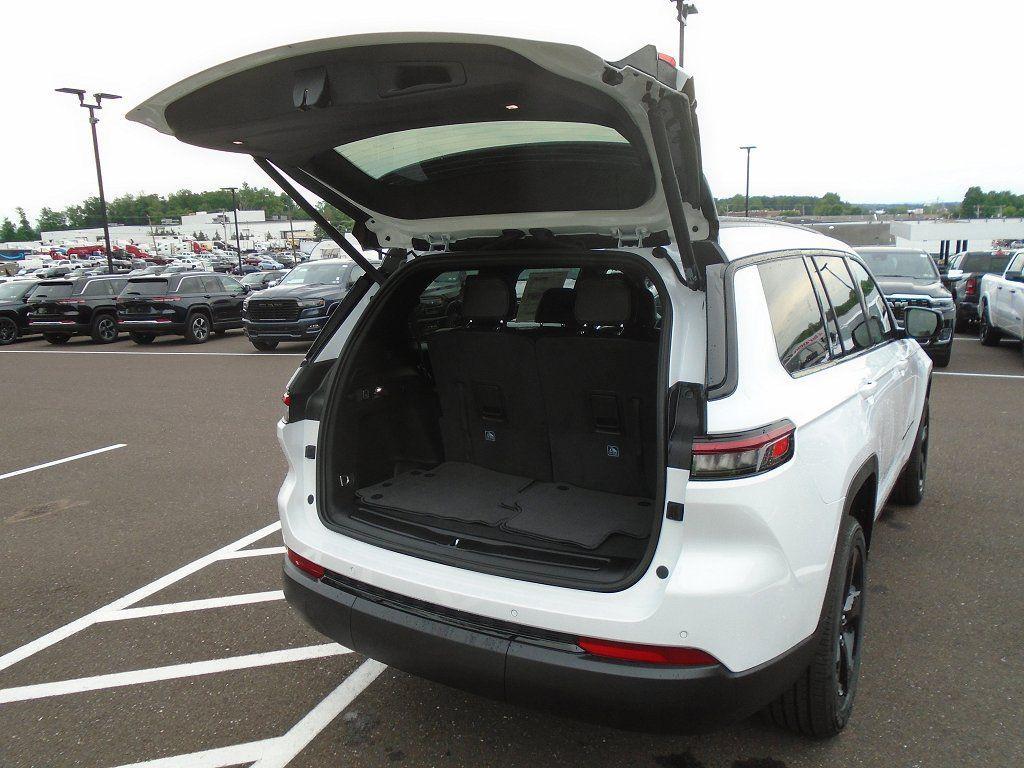 new 2025 Jeep Grand Cherokee L car, priced at $43,229