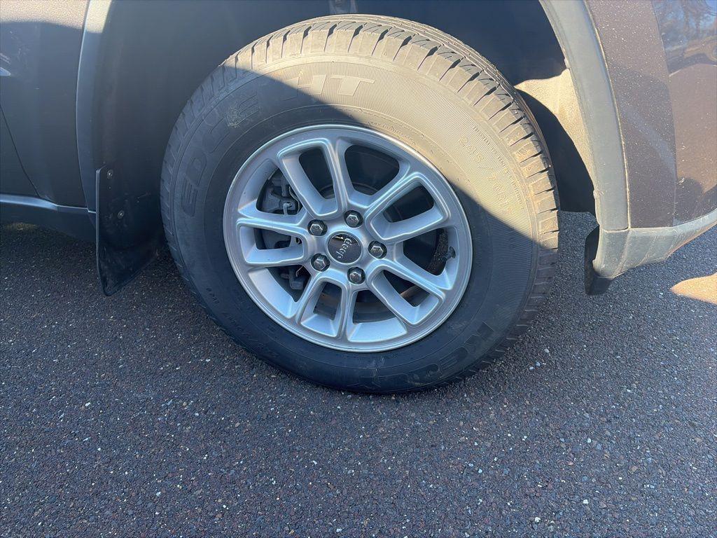 used 2020 Jeep Grand Cherokee car, priced at $21,995